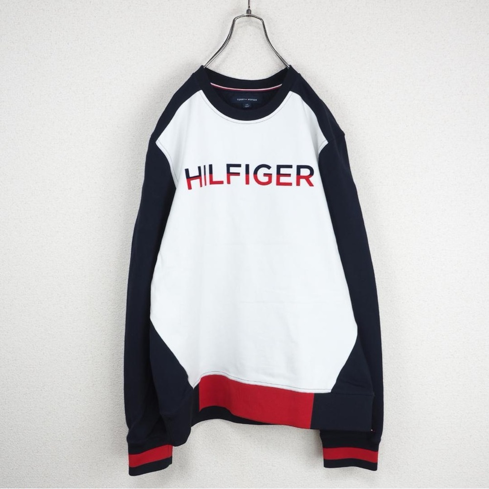 NWOT Men’s Tommy Hilfiger Sweatshirt